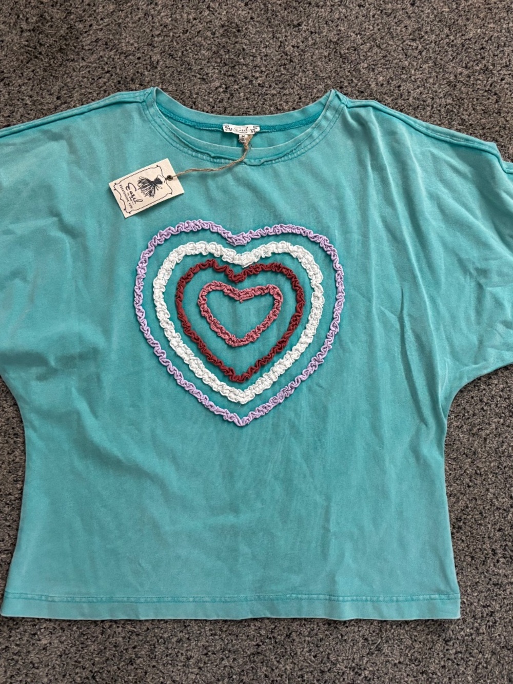 Easel heart top small nwt